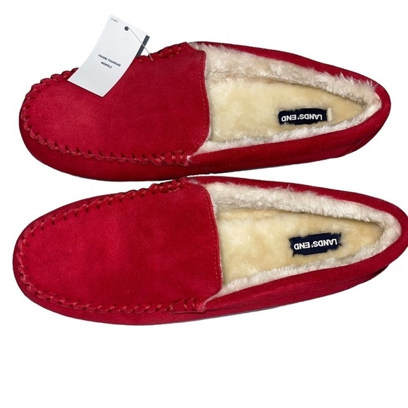Lands' End Women's Size 11 Red Suede Moccasin Slippers NWT - Picture 4 of 6